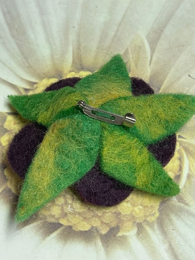 Pregadeira de flor