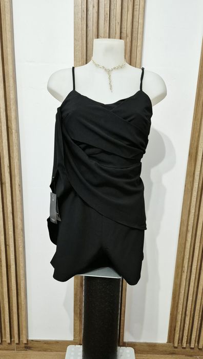 Kombinezon spódnico-spodenki