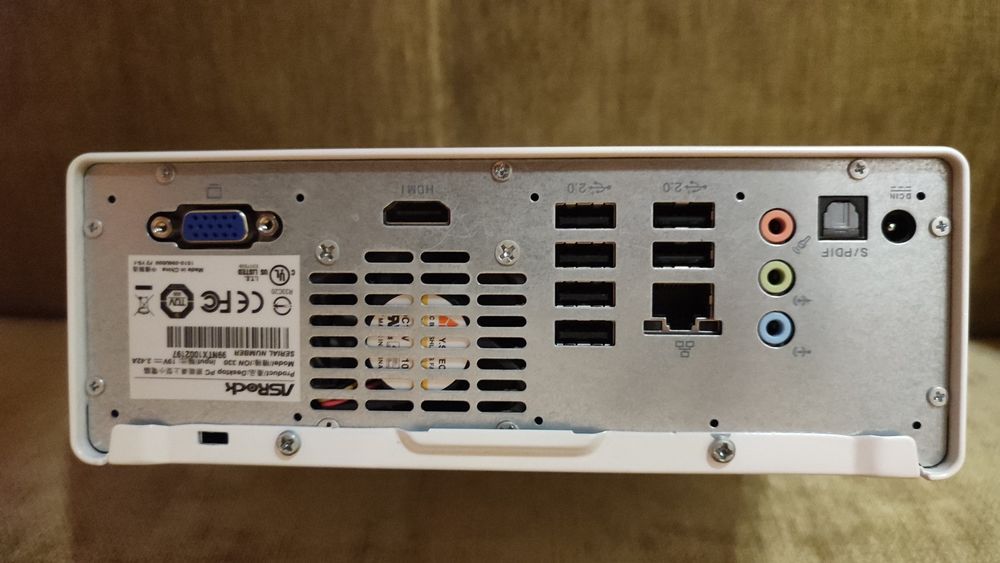 Mini komputer NetTop ASRock ION 330
