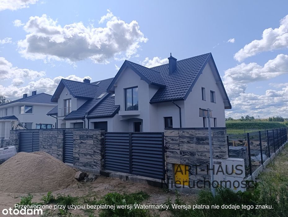 Na sprzedaż dom w zabudowie Bliźniaczej (prawy)