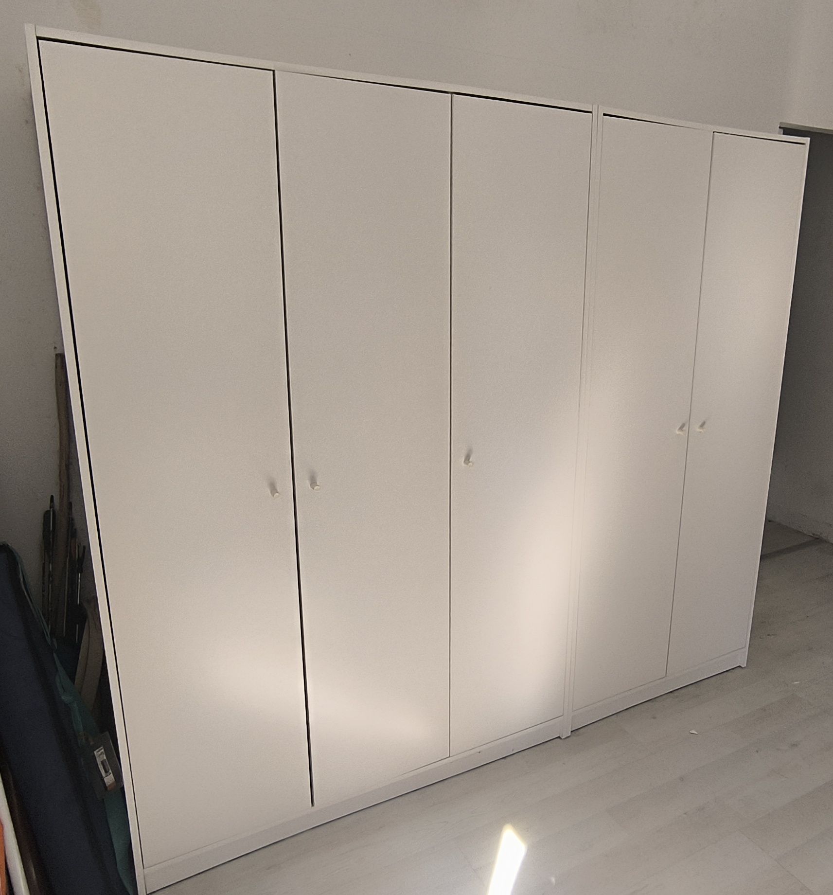 Conjunto 2 roupeiros Kleppstad Ikea