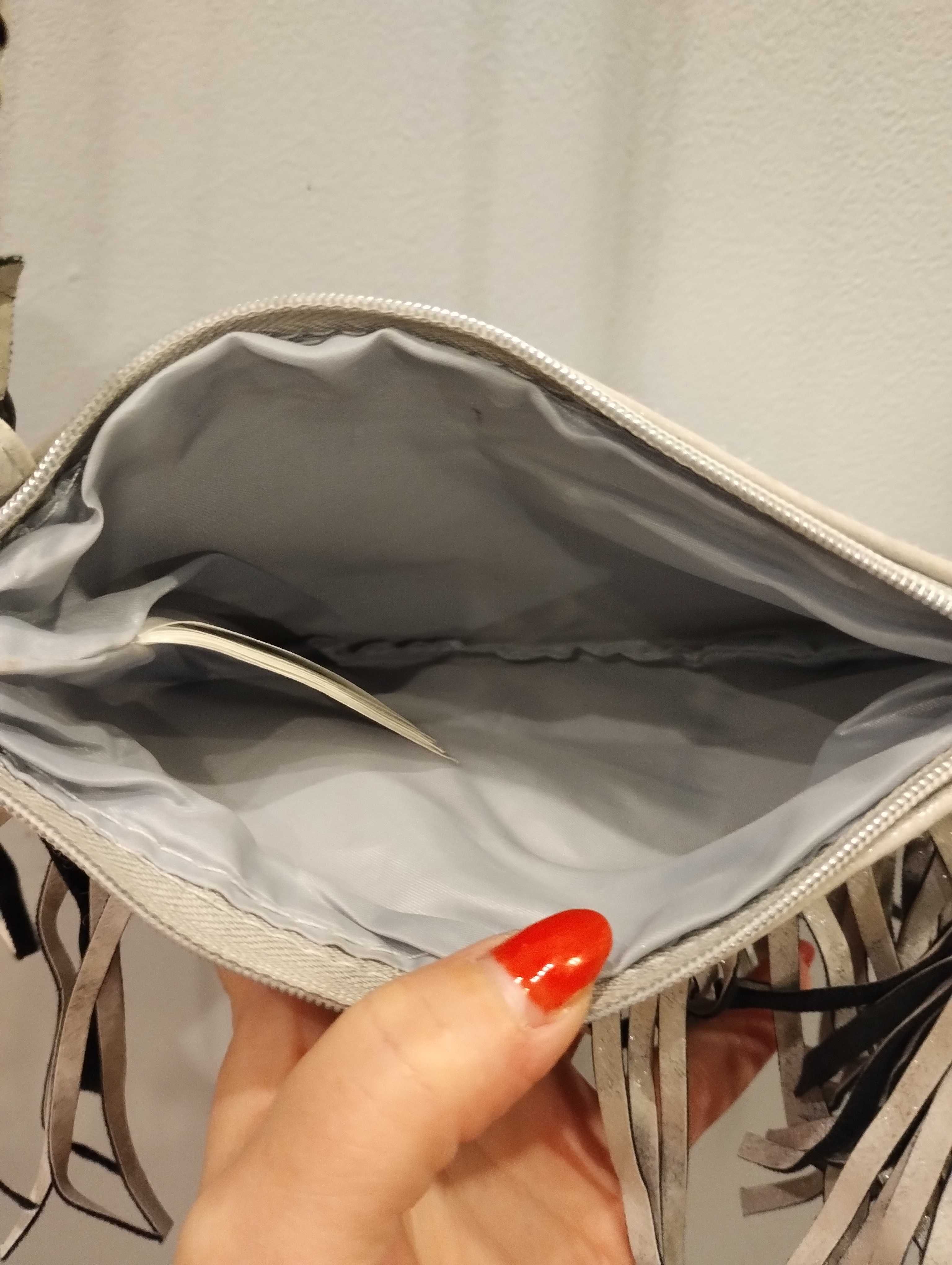 Siwa mała torebka z frędzelkami H&M