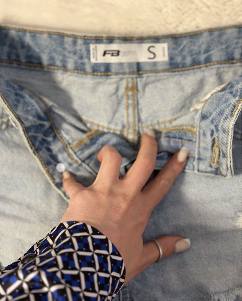 Шорти джинсові s розмір