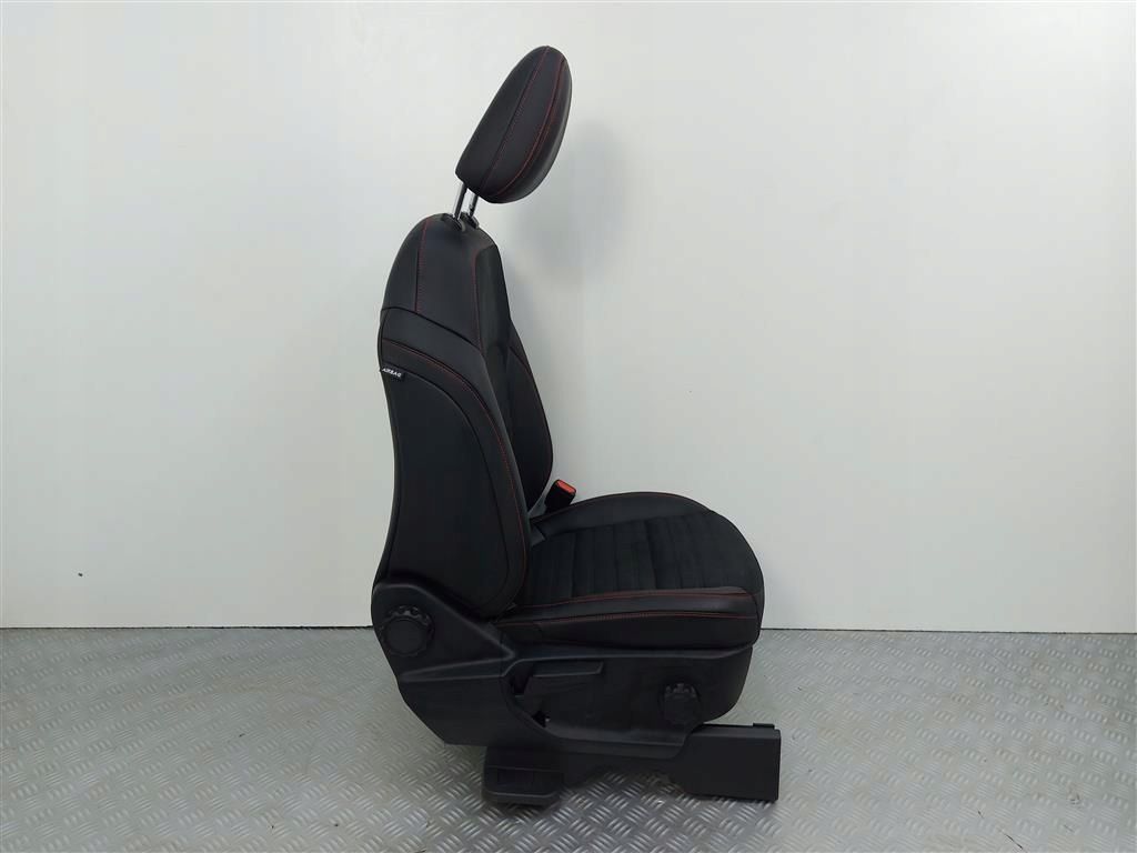 Fotel przedni prawy ford kuga MK3 skóra Alcantara st line 20
