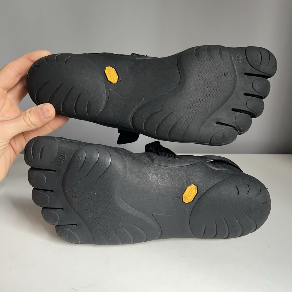 кросівки Vibram Fivefingers KSO Cross