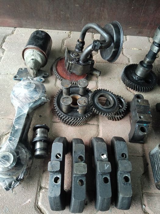 Części ursus C-330 C-328 sprzęgło koło zamachowe chłodnica wał korbowy