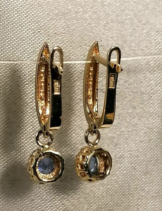 Золотые серьги с натуральными цейлонскими сапфирами и бриллиантами