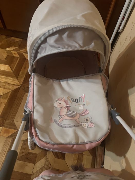 Коляска іграшкова