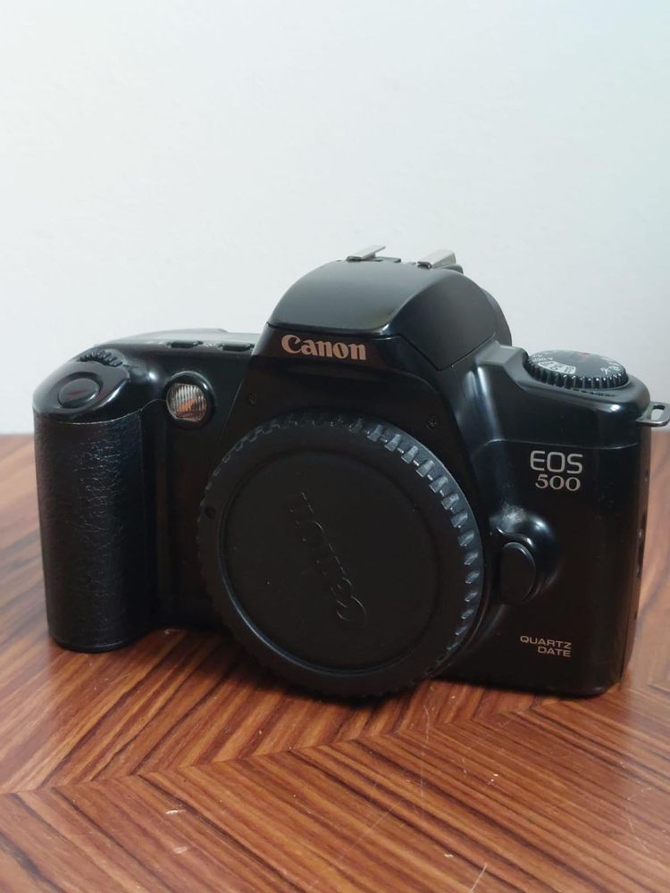 Canon eos 500 quartz date- aparat analogowy