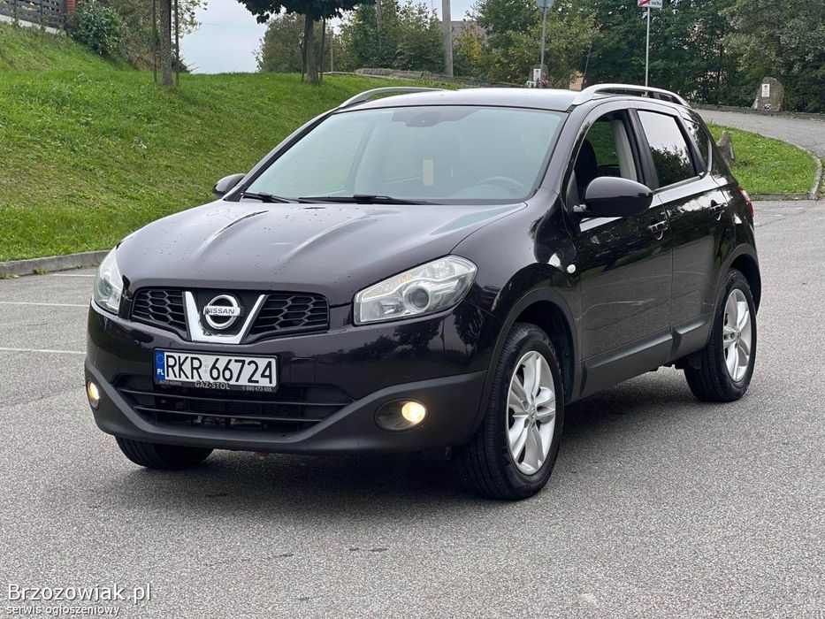 Sprzedam Nissana Qashqai j10 z napędem 4x4 i silnikiem 2. 0 benzyna
