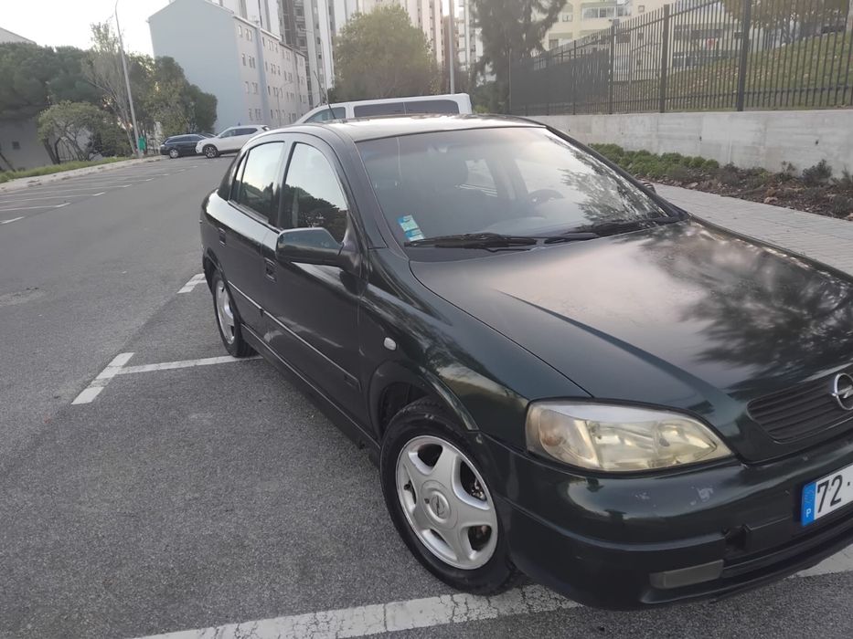 Opel Astra 1.7TD - 99
