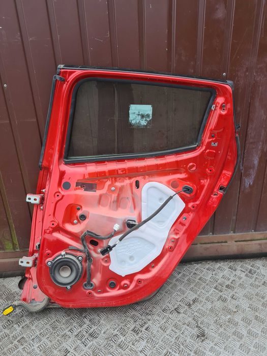 Renault Clio IV 1.6 RS drzwi prawe tylne drzwi tył prawe