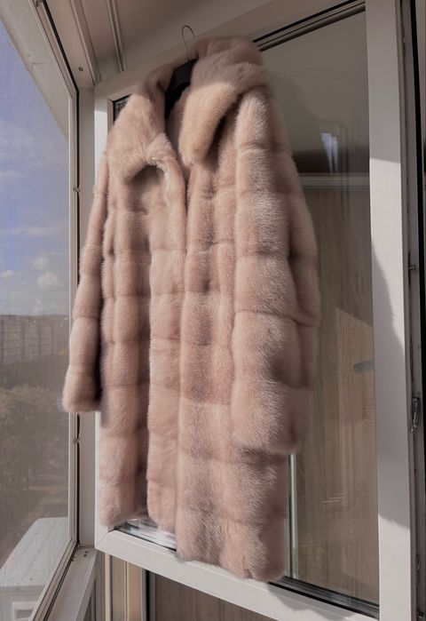 Пудра!Красивая нарядная норковая шкба с капюшоном!