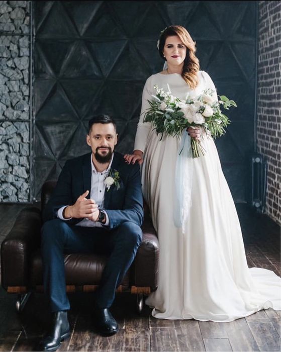 Весільна сукня