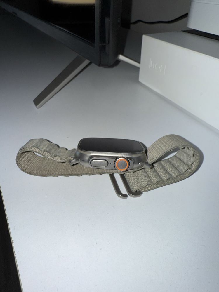 Apple watch ultra 2 49mm titanium
