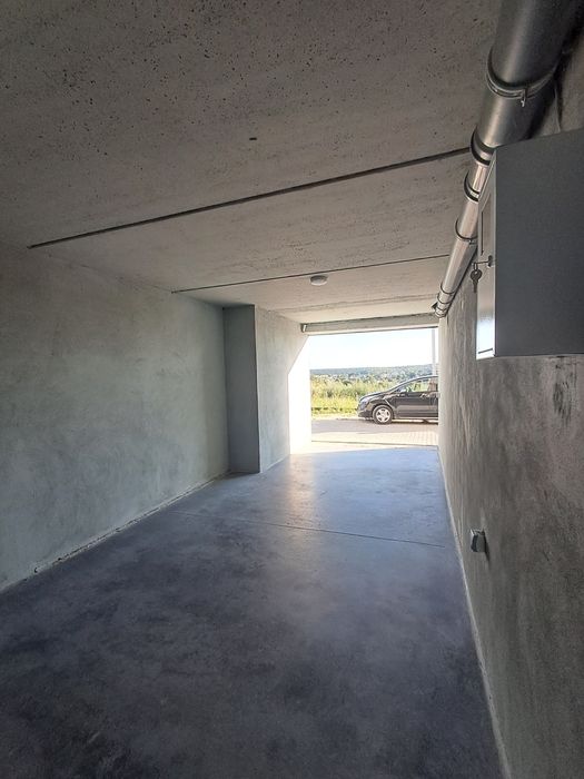 Здається гараж в оренду — Дружба