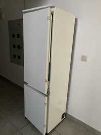 Неробочий вбудований холодильник Functionica(компресор під заміну)