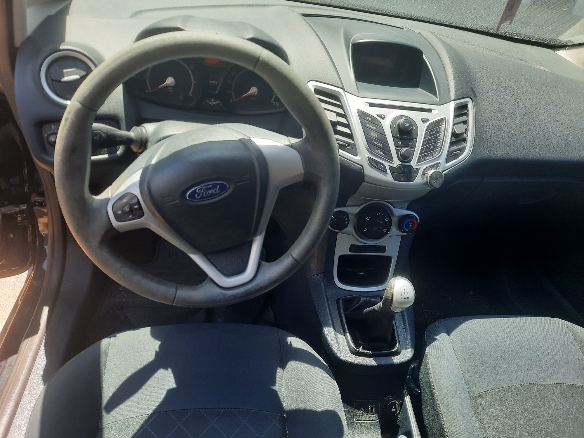 Ford fiest com junta da cabeça queimada