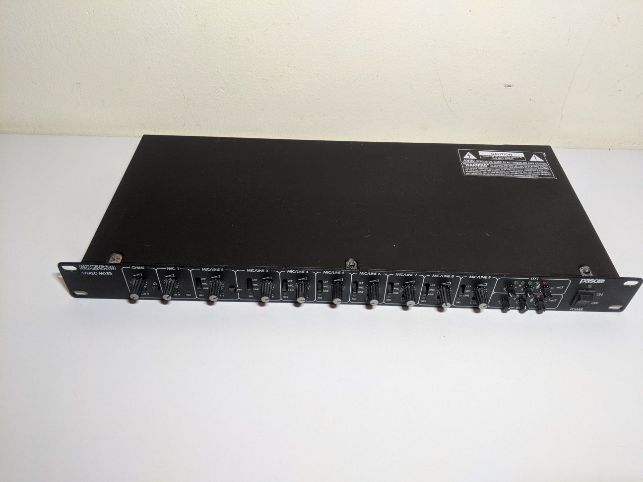PASO MX5539 Mikser audio z 9 wejściami i 2 wyjściami klasyk retro 

ST