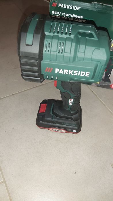 Parkside akumulatorowa lampa ręczna  led PHLA 20 Li a1