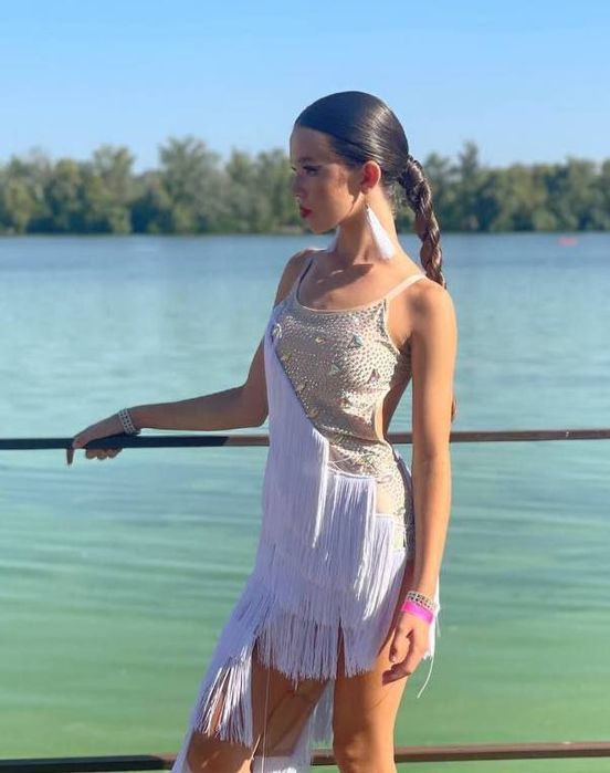 Продам сукню латина