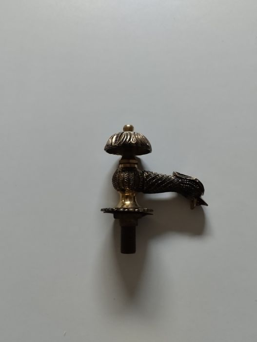 Torneiras antigas em latão