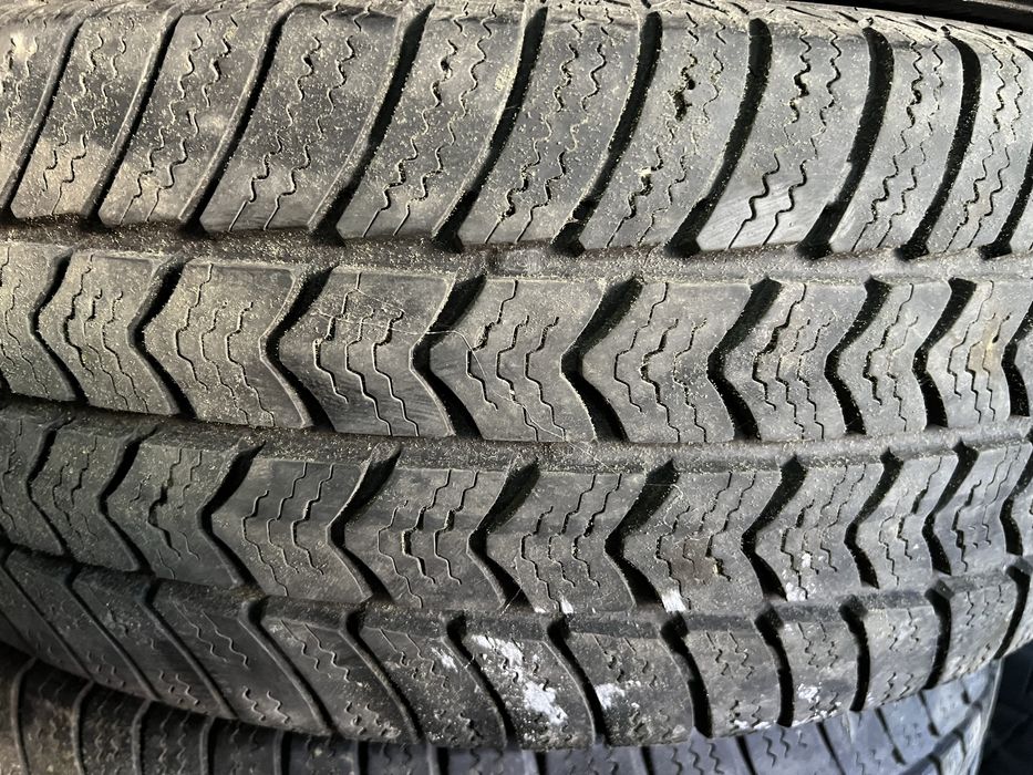 Шини 215/65/16c Semperit зима