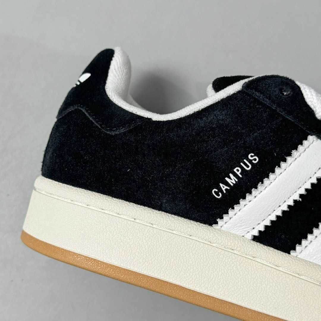 Adidasy mini w rozmiarze 40