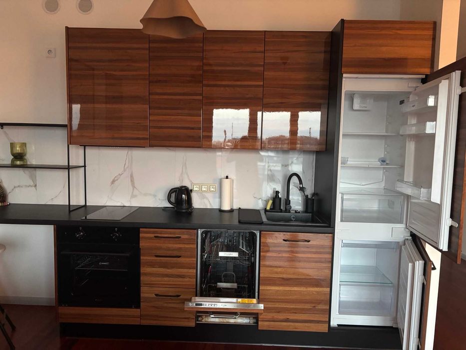 Kuchnia z AGD  Fornir połysk  Nowy blat  Styl loftowy  Bez piekarnika