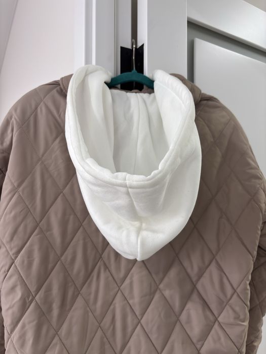 Жіноча осіння куртка