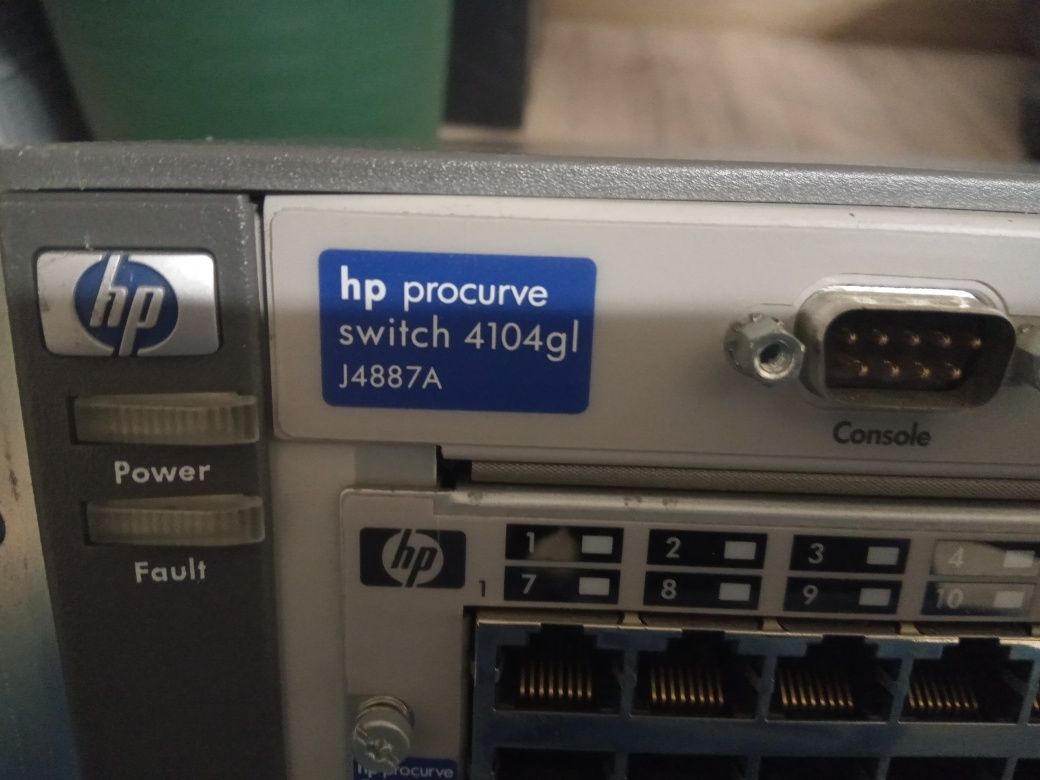 Switch HP procurve 4104 GL