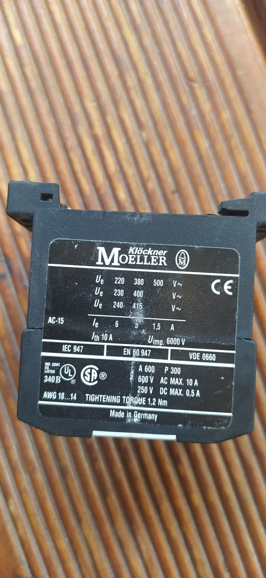 Moller Dil Er-22 DILEM-10 stycznik miniaturowy 9A 4kW 1Z 0R 230V