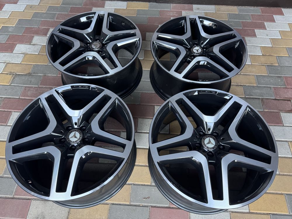 Продам комплект оригинал AMG НОВЫХ дисков R21 Mercedes Benz GLS, GLE