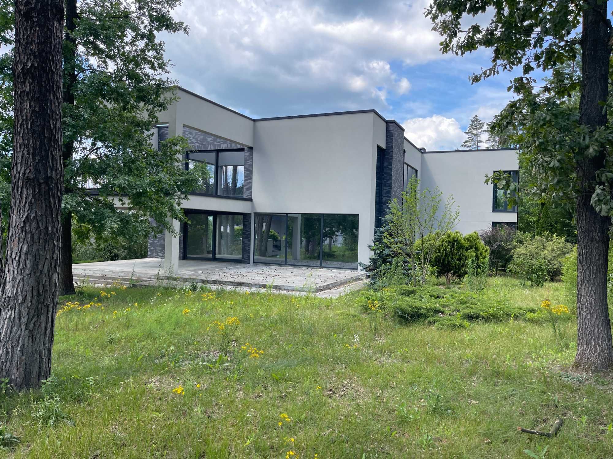 Продаж котеджу 445 м2 в елітному комплексі 7 км от Киева
