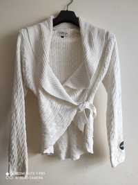 Wiązany biały sweterek damski M Hampton Republik