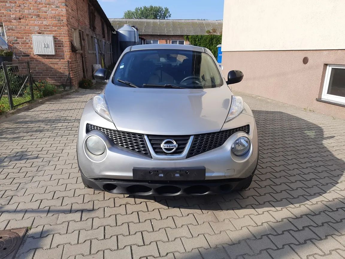 Nissan Juke świeżo sprowadzony, minimalnie uszkodzony, po opłatach