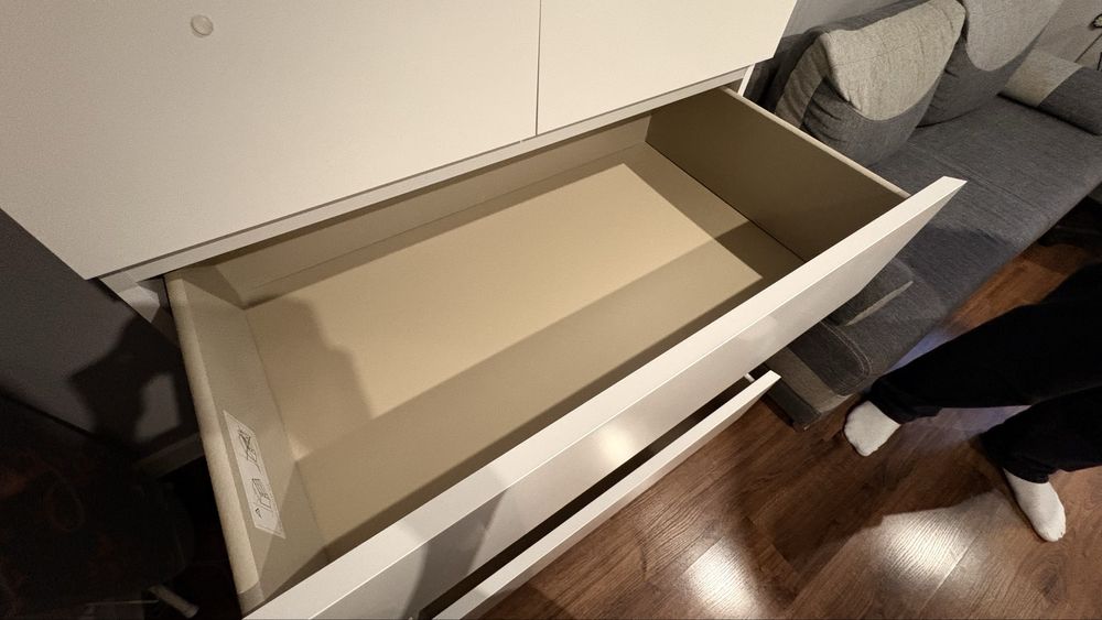Biała komoda IKEA 6 szuflad nowoczesna, pojemna.