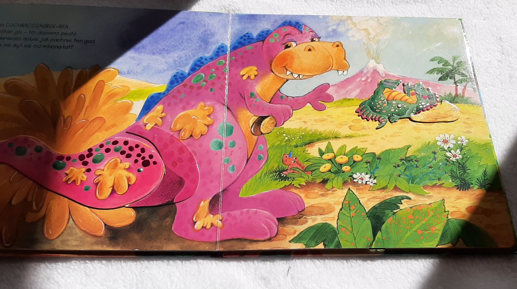 "Dino rozrabiaki" - książka o zabawnych dinozaurach