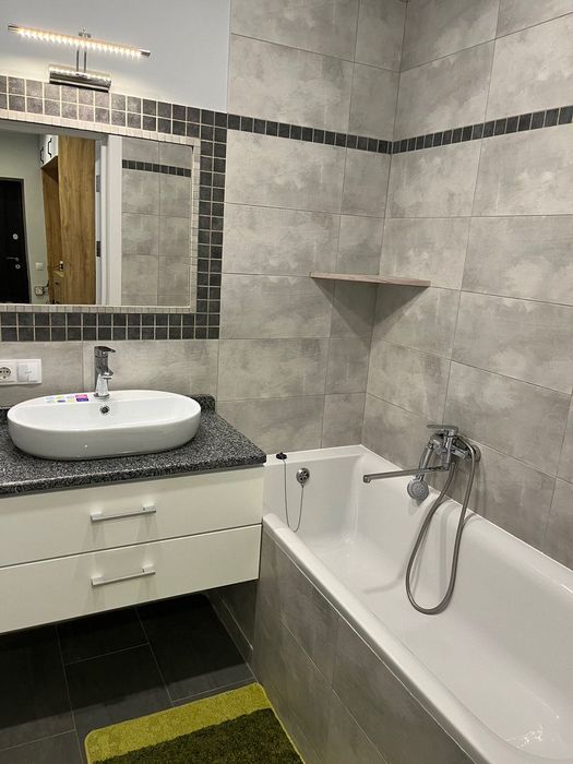 Оренда сучасної 2 км квартири в центрі міста