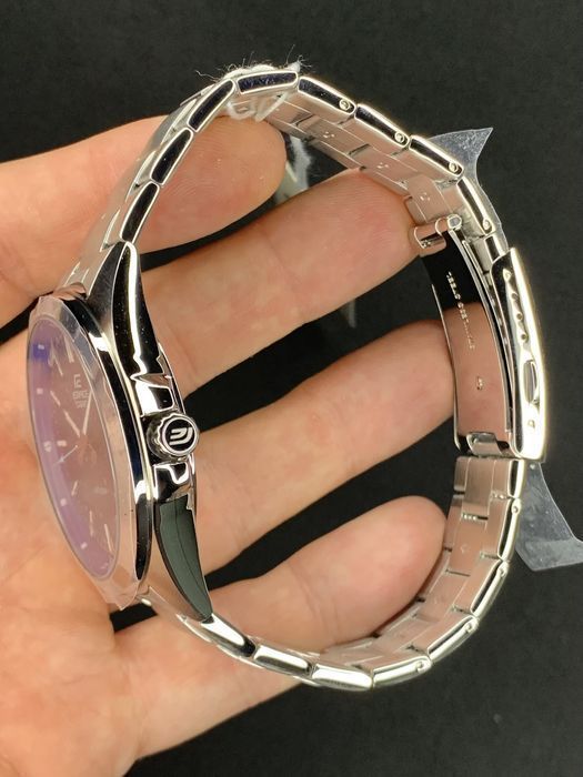 Годинник  Casio EFV-140D-2A Оригінал Гарантія Часы мужские