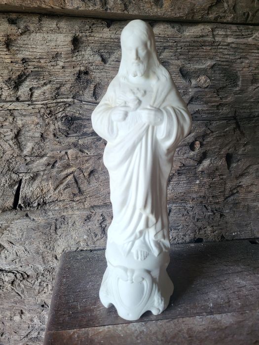 Biskwit biała figurka Pan Jezus Najświętsze Serce