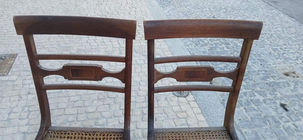 Cadeiras  maciças para restauro
