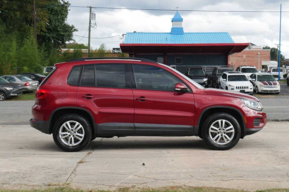 Volkswagen Tiguan SEL      2016