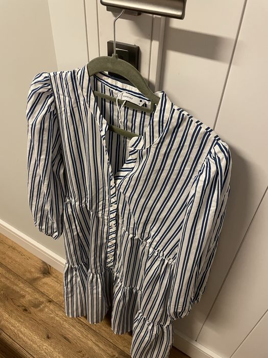 Sukienka z Reserved M nowa