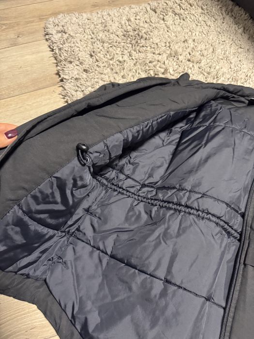 Курточка nike чорна