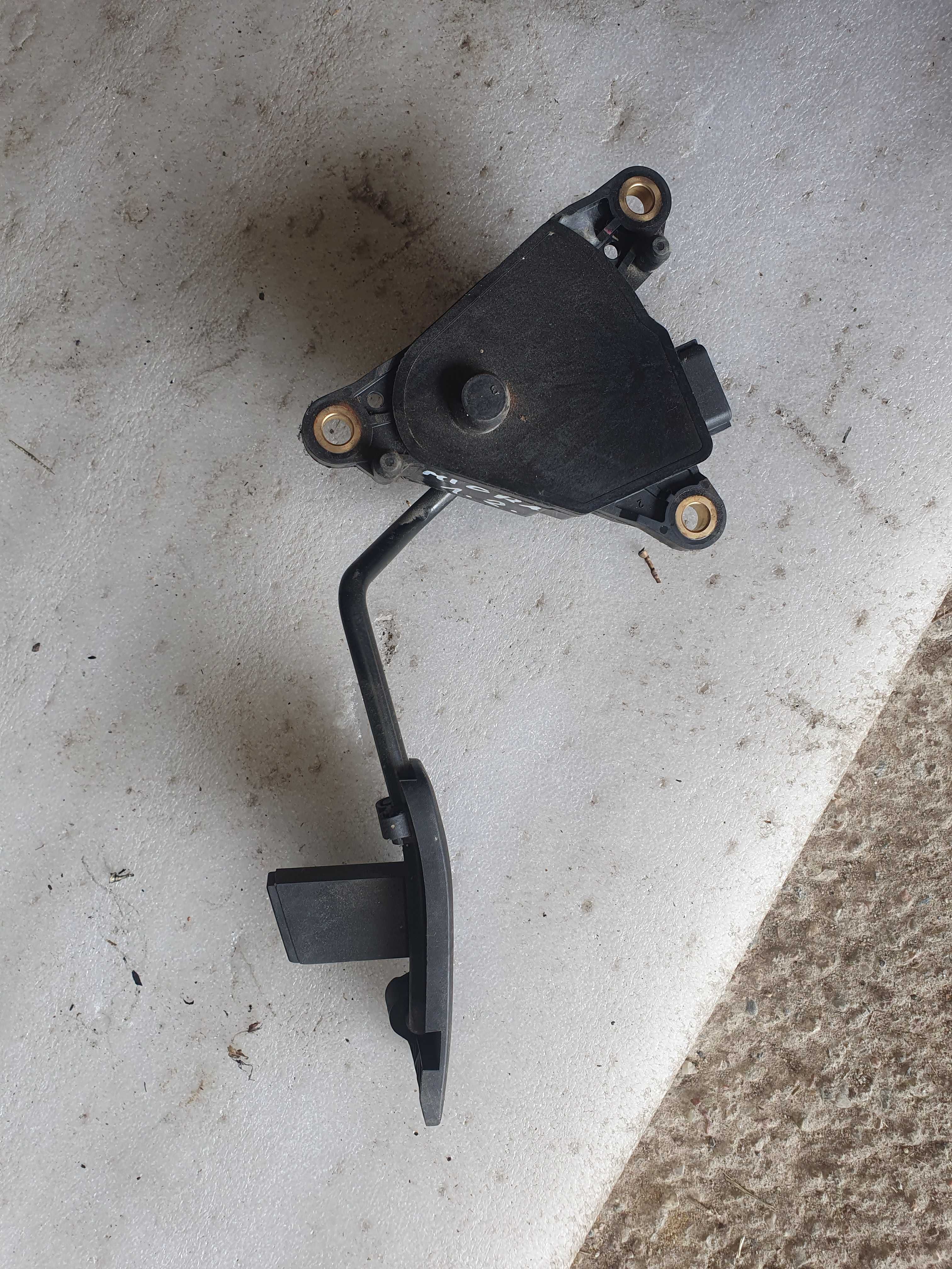 Pedal gazu potencjomert Nissan Micra k 12 1.2 Note 1.4