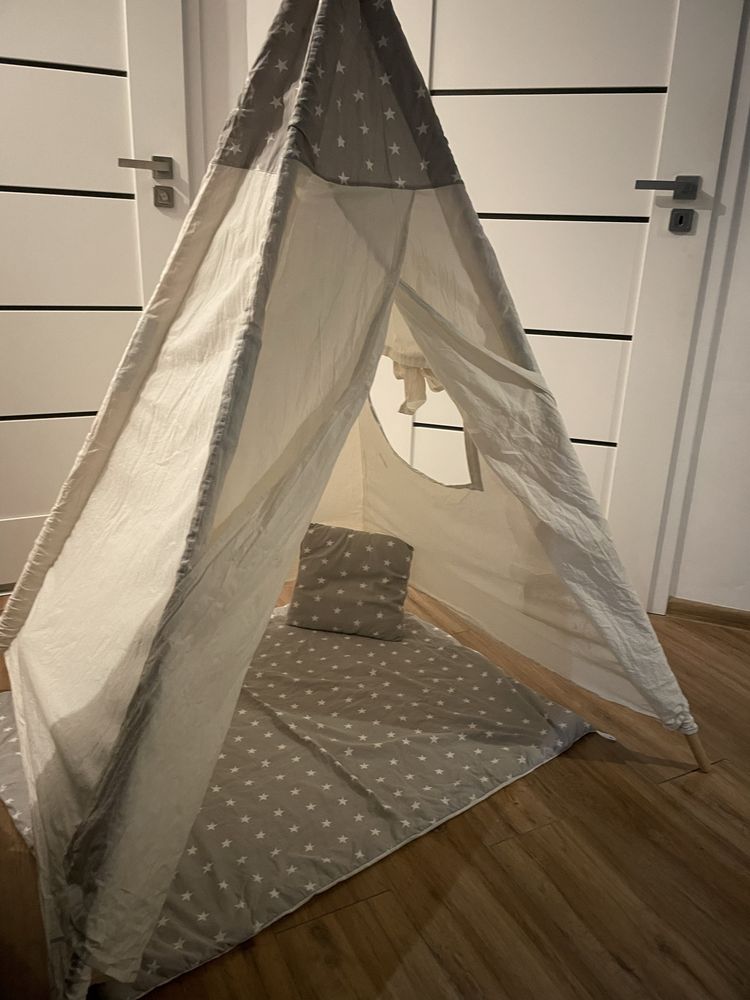 Namiot tipi gwiazdki