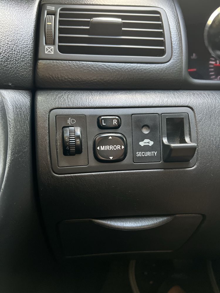 Поодаю Toyota Cotolla E120 2.0d