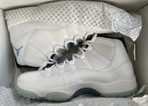 Air jordan 11 retro columbia 44,5