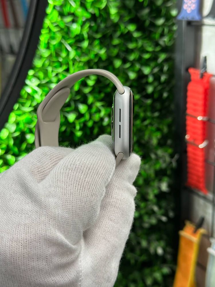 Apple Watch 4 40mm Silver 90% Магазин, Гарантія, Вибір